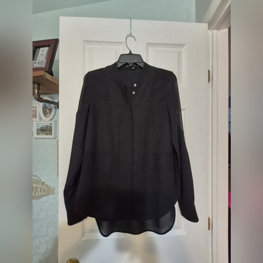Karen Millen.Size M.hidden buttons. Sheer near bottom.Gorgeous!!